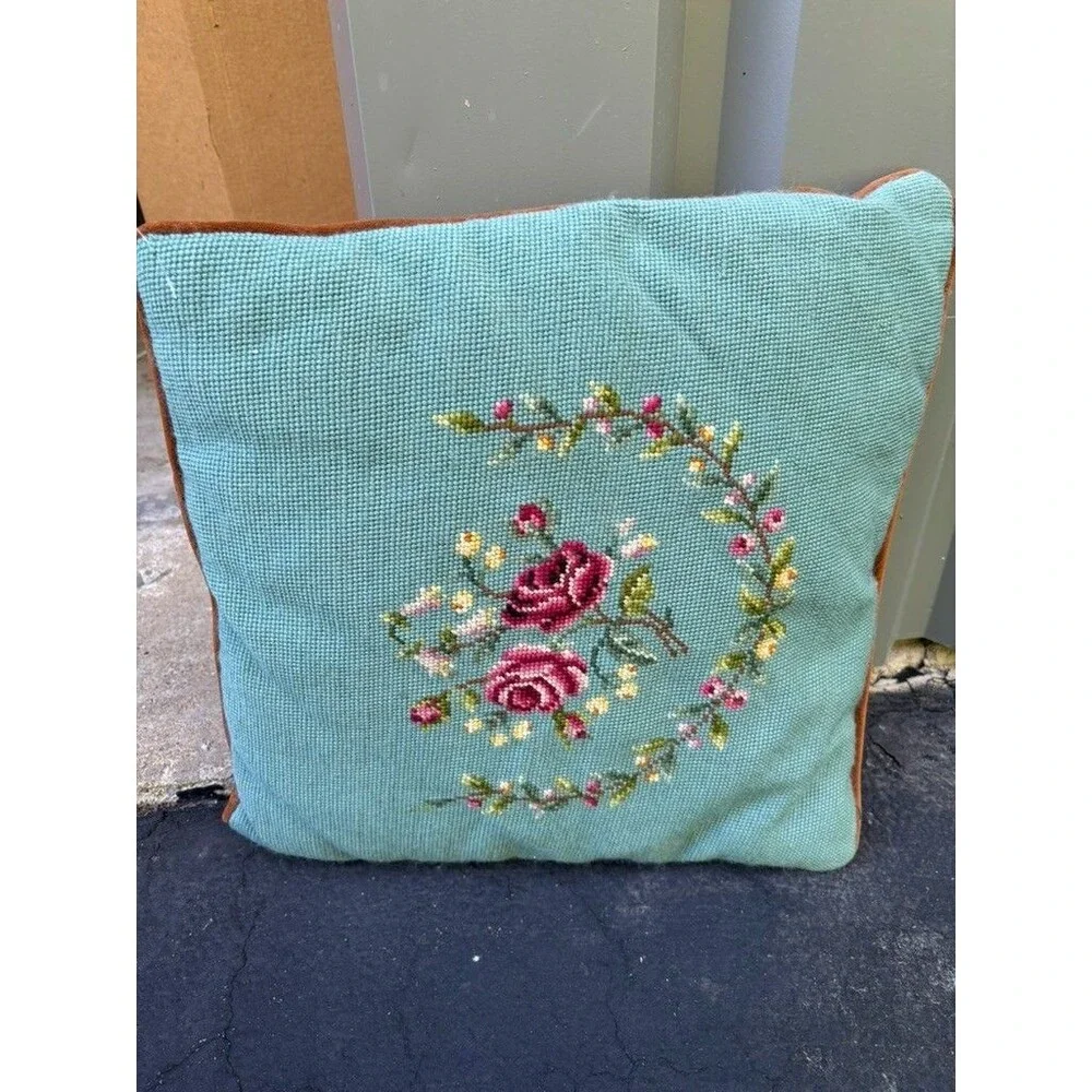 vintage Needlepoint Pillow Throw half wreath floral design square 17